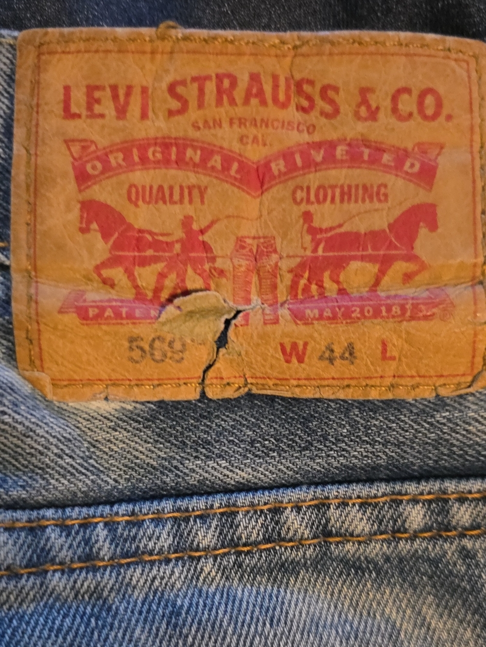 Levi's Relaxed Fit Men's Shorts in Light Blue Denim-Size 44